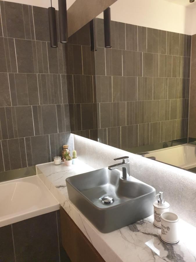 Qualis Apartament Braşov Dış mekan fotoğraf